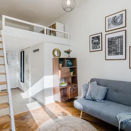 Charming By Michal&friends * Praga