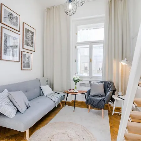 Apartment Charming By Michal&friends Prag